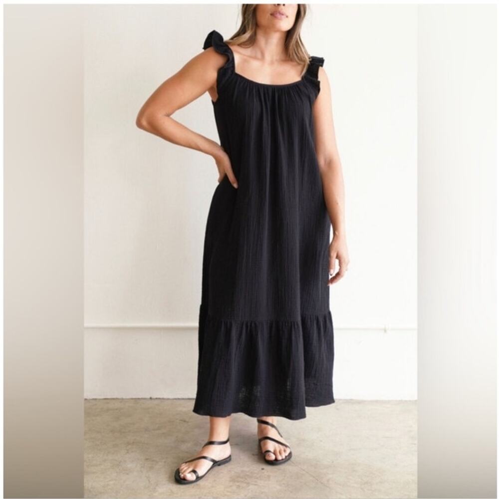 Carly Jean Los Angeles Black Maxi Dress